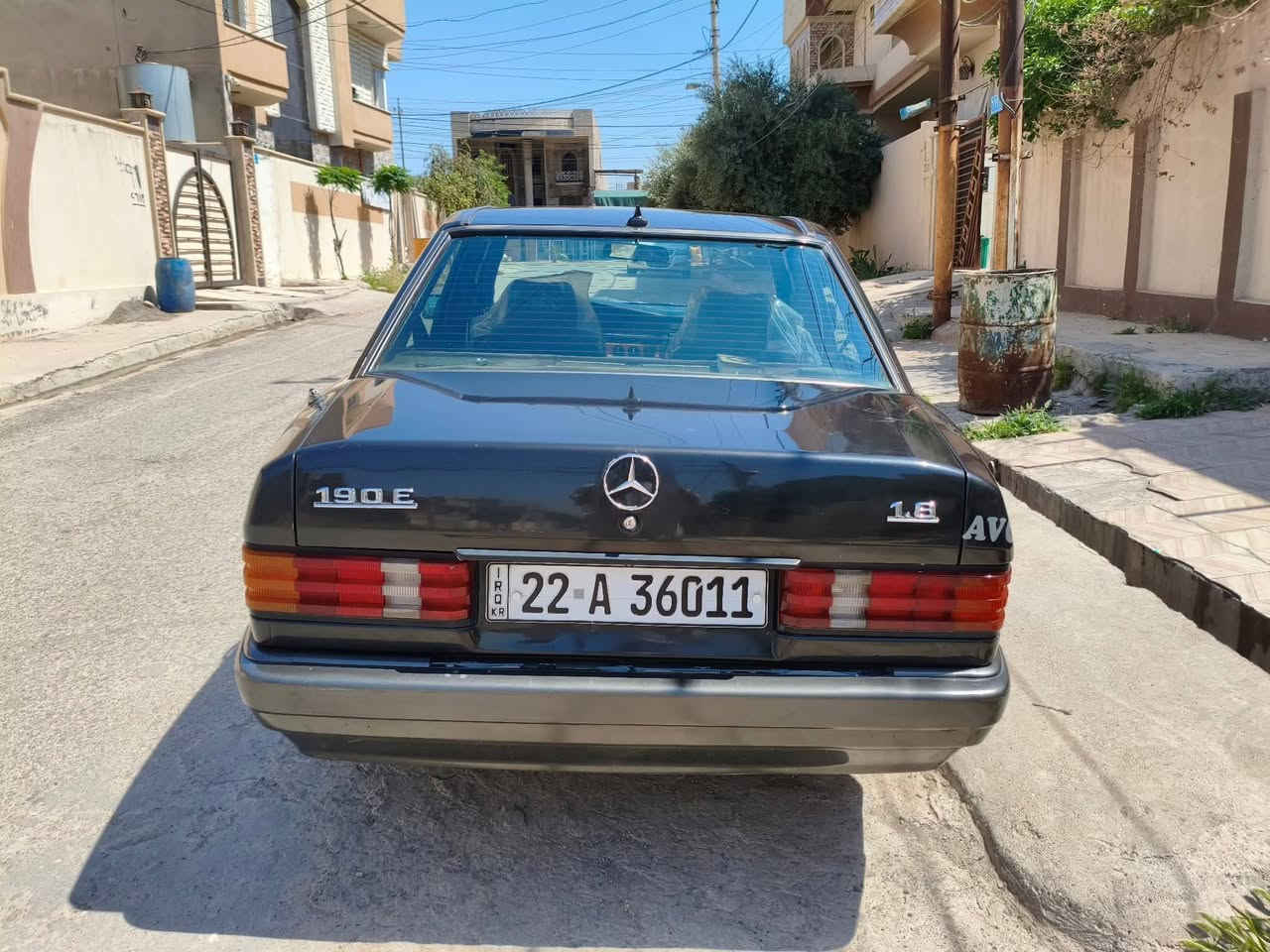 السلام عليكم مارسدس 190E طيارين موديل 1990 السيارة كلش نظيفة بيها فتحت سقف جامات كهرب المحرك سته سلندر بطة vvt 3000 رقمها اربيل مسطرة الجديد سعرها 64 و بيها مجال للطيبيننن
السلام عليكم مارسدس 190E طيارين موديل 1990 السيارة كلش نظيفة بيها فتحت سقف جامات كهرب كاميرا خلفية المحرك سته سلندر بطة vvt 3000 بيها ABS و تبريد و تدفئه شغال
رقمي *********** و مكانها الموصل

