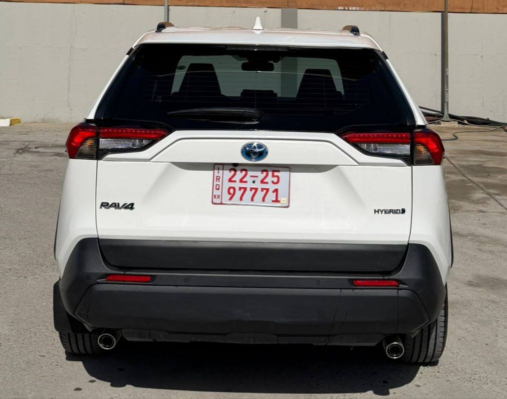 سلام عليكم
( بيع فقط )
رافور خليجي
 موديل 2024
 ماشي 2 الفين كيلو 
دبل اكسن 4X4
( هايبرد ) + ( بانزين )
  بيها اربع قطع صبغ و السقف بي تعديل بدون دواخل اربك استيرن سستم بدون رقم تترقم شمال السعر 178 بي مجال قليل مكان السياره زاخو رقم موبايل *********** وتساب دهوك, العراق
