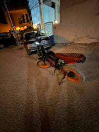 KUGOO V5 * نوع: دراجة كهربائية (E-Bike) * الماركة: KUGOO * لون أسود وب...
