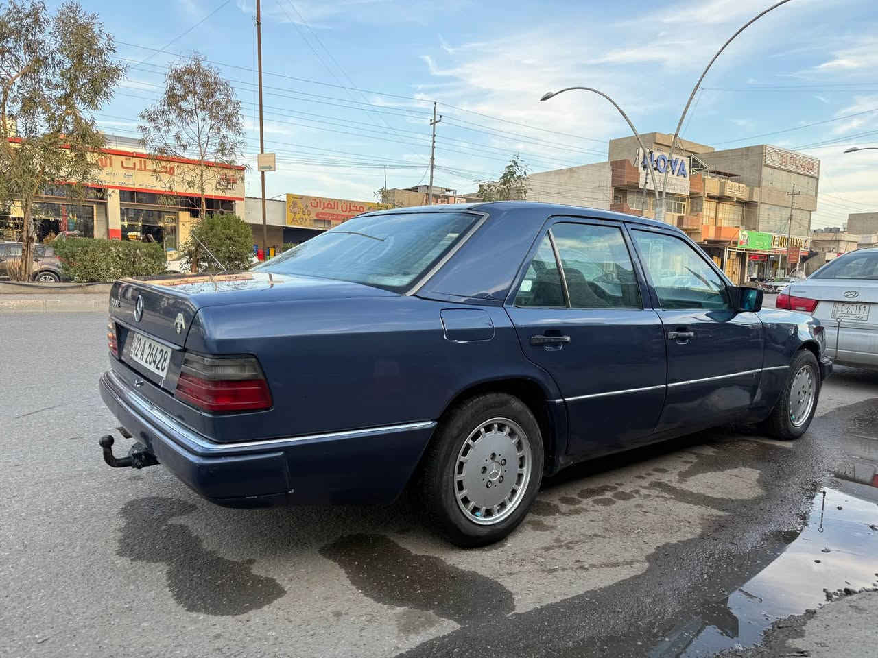 مارسيدس 300 موديل 90 محرك بطه  كيرمحرك بشرط صدر امامي خلفي جديد سنه ويه جديد لحد 29 بيهه دفتربنزين جاملغ خلفي امبدل قبغ سعر60 بيهه مجال قليل رقم *********** عنوان كركوك كركوك, العراق
