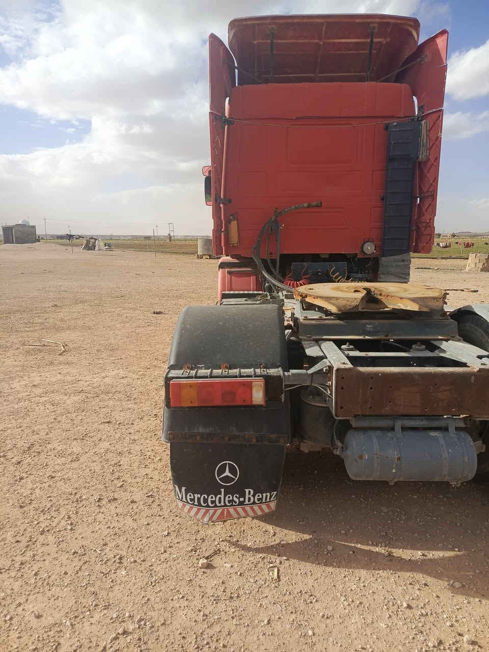 سكانيه لبيع سياره مكفوله كفاله عامه  تخم تايركير اكسن محرك شاصي كير ٥،٥ستفسار عل رغم***********
