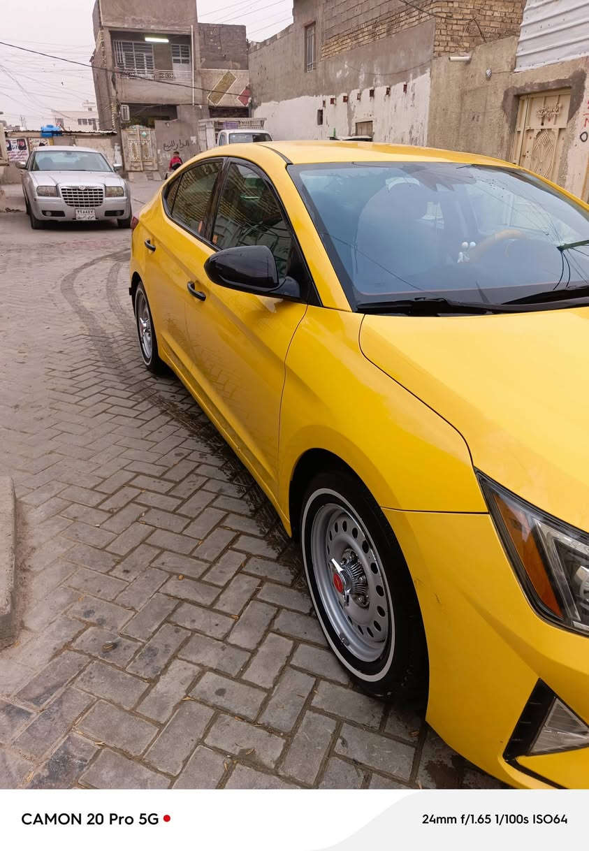 نعيد النشر بسبب الوعود الكاذبة هيونداي النترا موديل 2019 وارد امريكي صور الحادث بالمنشور مرفقهه
مكينة گير حدادية تبريد على الفحص
حجم المحرك 2000 دوش المرغوب منظومه غاز لا تبخير ولا تنقيص 
تحكم ستيرن
شاشة 
كامره دواره 
تدفئه تبريد 
لايتات زنون 
مكان السيارة بغداد جميله 
رقم بغداد  الماني بسمي تحويل ثاني يوم  مصفره هيئه وغرامات
سعره130 ورقة بيها مجال بسيط
أي استفسار  ***********
 هيونداي النترا موديل 2019 وارد امريكي
