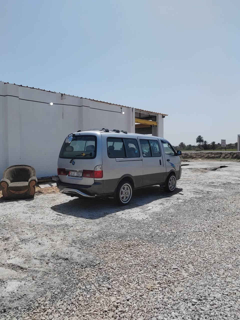 السلام عليكم منغولي 2006 للبيع بسمي امداور يمته ما تريد
كير مكينه اكسن مكفولات حداديه وره وكدام استوني شادها تخم تاير مصبوغه للجماليه شواصي مكفولات *********** رجأن بس الشراي يخابر

السعررر 105 وبيها مجال قليل مكان السياره النجف ابو صخير المناذره
