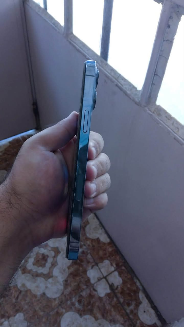 ايفون ١٣ برو ماكس مثل ماموضح الكزاز وره اشويه مكسوره مامأثر على جهاز كلشي شغال بي شرط فحص شاشه مستبدله
٣ خيارات اصليه تقريبه ايفون ١٣ برو ماكس نسخه LL شريحه فعليه وشريحه الكترونيه كلشي شغال بي شرط فحص مثل ماكلت بطاريه ٨٩ اصليه لون سمائي سعر ٥٥٠ الف وبي شويه مجال رقم ***********
