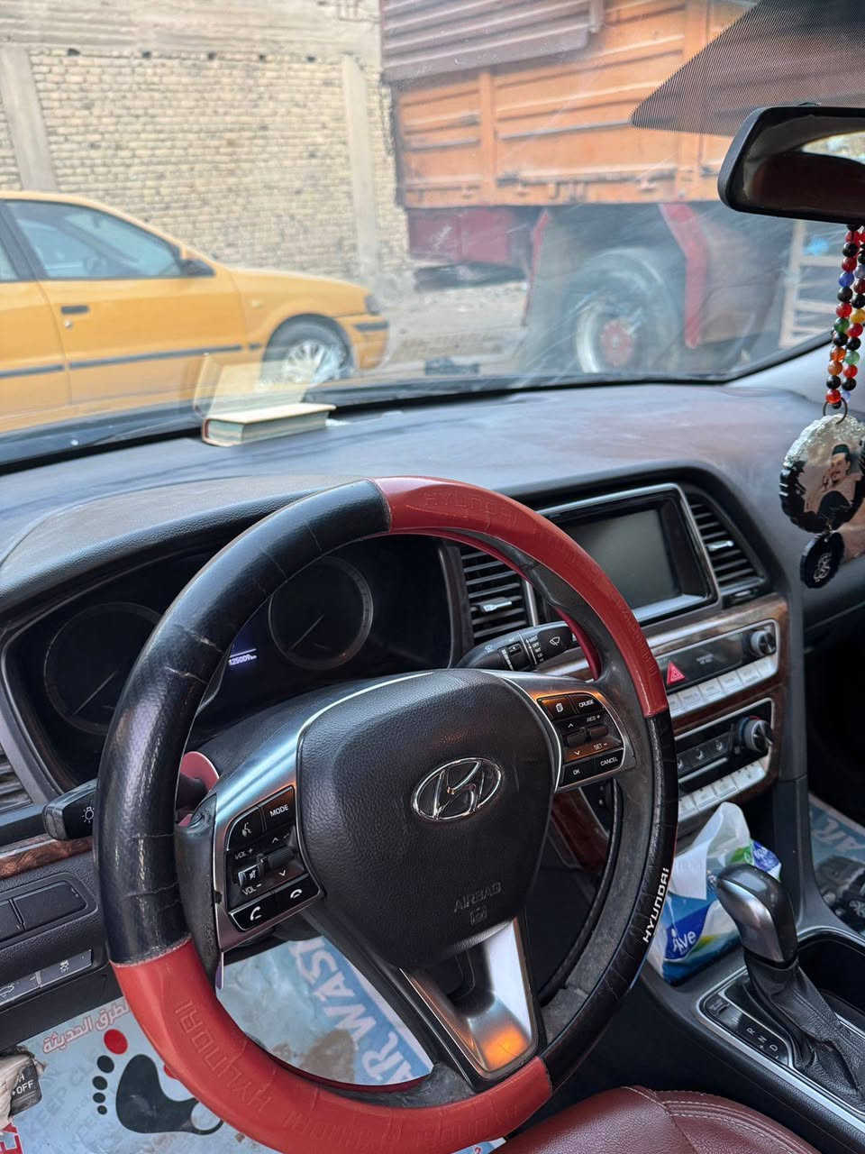 سلام عليكم حبايب كلبي سوناتا للبيع موديل 18 والحادث موضح بل سونار 125$ وهذا رقمي ***********
