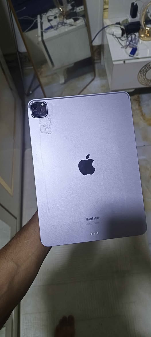 2022
🔹 الحجم: 11 إنش
🔹 الموديل: iPad Pro 2022
🔹 الذاكرة: 128GB
🔹 الحالة: نظيف جداً / استخدام شخصي
🔹 الشاشة والظهر : واضحة وما بيهن اي خدش 
🔹 اللون: Space Gray
🔹
💰 السعر: _850 الف وبي مجال __
📍 المكان: ___السماوة ___
📱 التواصل: ***********/***********
او راسلني ع الصفحة السماوا, المثنى
