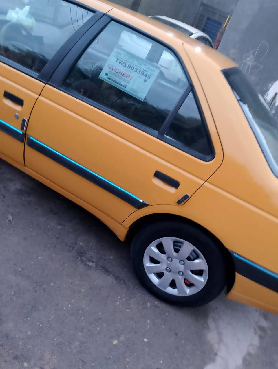 بيجو 405 مديل 2016تخم تاير جديد حدادية جديدة كير ومكينه مكفولات سعر 40وبيها مجال رقم صاحب السياره *********** العنوان بصرة الزريجي مقابل معمل ورق الدير وانا مكلف بنشر
