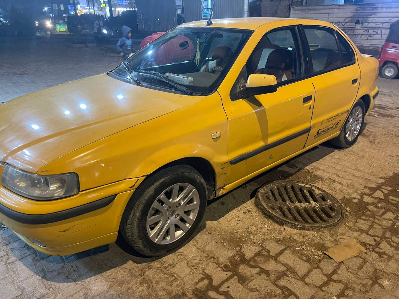 سلام عليكم سمند 2011ناطقه مكفوله من الضربه القويه كير مكينه مكفولات مابيها لا تنقيص ولا نضوح السياره نضيفه مال عيشه السعر25وبيها مجال للطيبين/*********** وبي واتساب