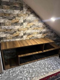 ميز تلفزيون • حي الجامعة • المرسلات