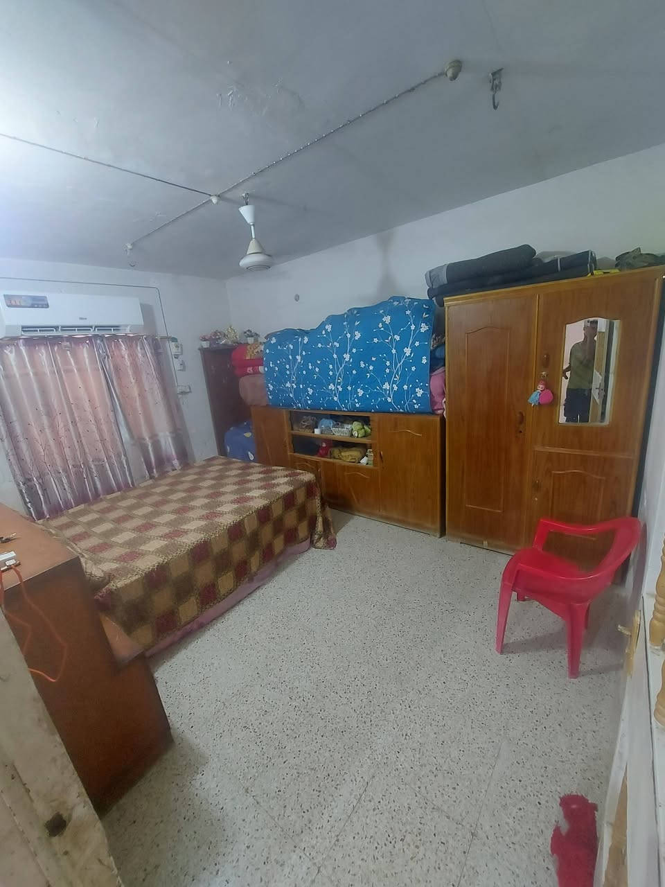 بيع مستعجل بيع مستعجل

دار طابو زراعي سند 25 مشمول بالتطويب 
وبي وصل بلدية مساحة البيت 128 الواجهة 8 نزال 16
و الحديقة ومحل مساحة 100 متر المحل مؤجر حالياً

العنوان طريق السنيه عمود 636 
مقابيل موكب سيد يوشع قرب معمل الاصباغ

يحتوي على

غرفتين نوم 
صاله + مطبخ
صحيات داخليه وخارجيه

البيت نضيف وعالي عن الشارع

المنطقة مخدومه عوزها بس تبليط

السعر 25 وبي مجال

الشراي يتصل

***********
*********** واتساب
