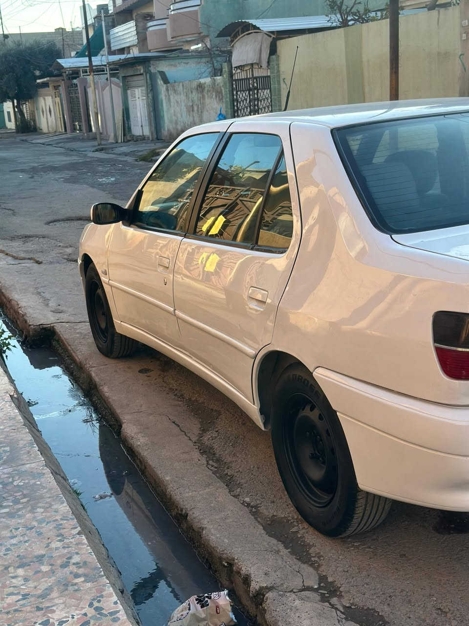 للبيع
بيجو 306 موديل 2003 رقم نينوى دولي قطعتين صبغ بخ بدون ضرر  بوند وجاملغ خلفي طخم امامي خلفي جديد كير محرك شرط تبريد شغال تدفئه كابون بانزين شرط التحويل سياره جاهزه ماعليها مصرف السعر 60 وبيها مجال 
للاستفسار. ***********
