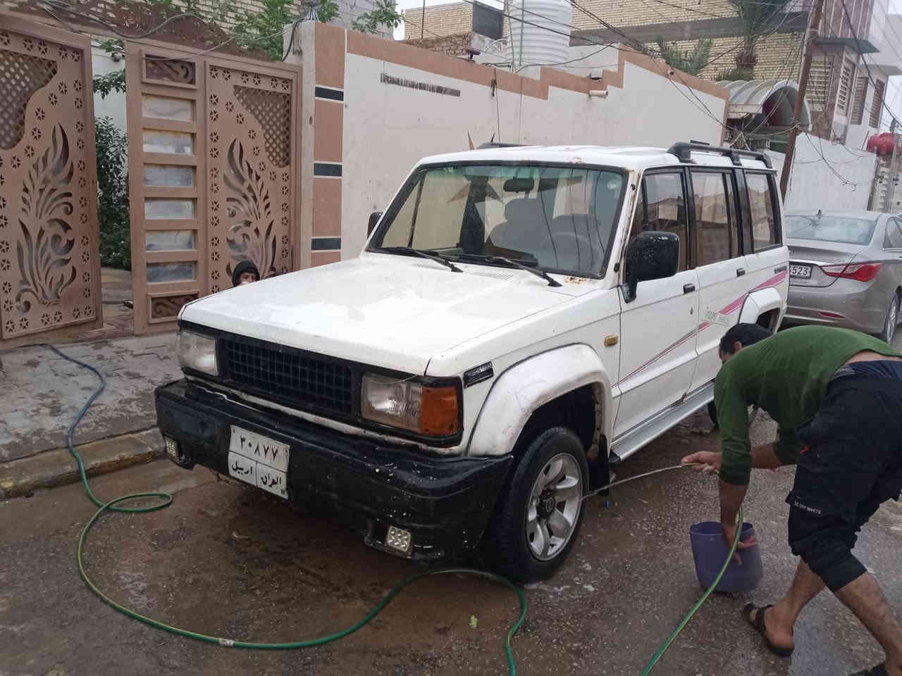 سلام عليكم سياره ايسوزو جيب مكينه كير جدد دواخل جدد  سعر 25 مجال قليل للتواصل ***********
