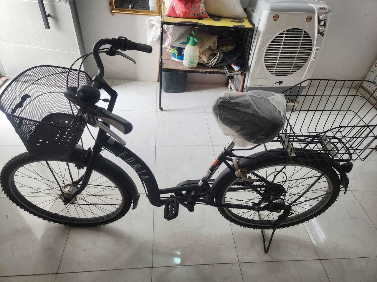 البايسكل باله نظيفة مابي اي نقص تأيرات وجوب جديد سلة وقفل لايت زينون حساس كركوك, العراق


**إذا كنت صاحب هذا الإعلان وتريد حذفه لأي سبب، رجاءا أرسل رسالة إلى الدعم الفني**