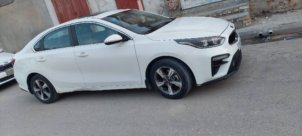 سيراتو ٢٠٢٠ للبيع كفاله عامه الاستفسار تصال ع رقم ***********
