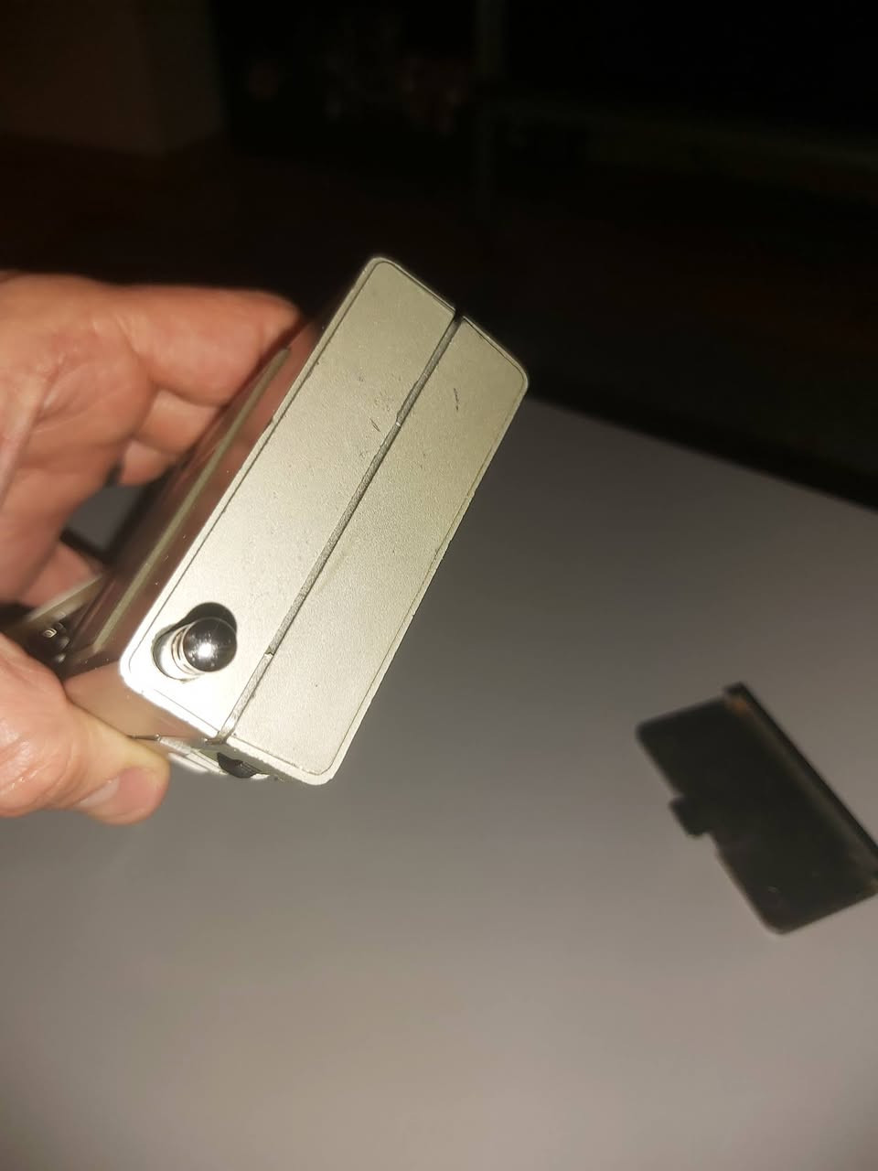 RADIO HERU 
انتاج هونك كونك 1985
موجتين MW FM
بطلرية قلم عدد 2 
نظافة 75-80%
السعر 30 الف
#الجميع


**إذا كنت صاحب هذا الإعلان وتريد حذفه لأي سبب، رجاءا أرسل رسالة إلى الدعم الفني**