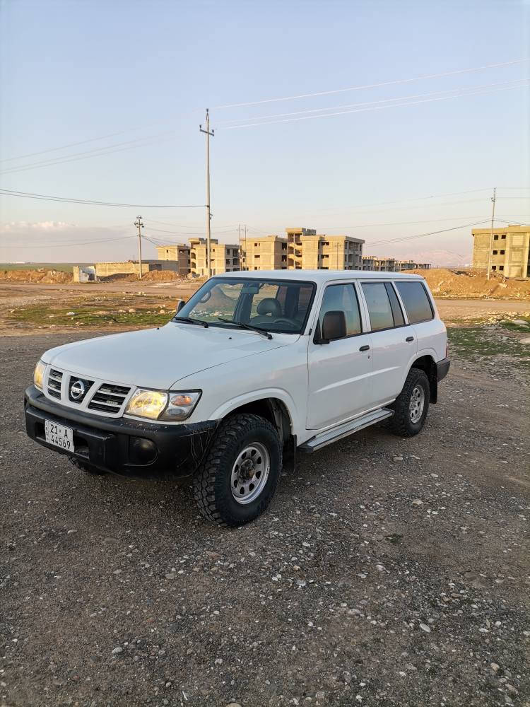 نیسان پاتڕۆڵ بۆ فرۆشتن مۆدێل 2002
رە قە م سلێمانی سە نە وی تازە یە تاکو 2029
چوار تایە لۆکی لە بنە مە کینە نە کراوە تەوە
غازوبەنزینەشانسی لە وی دەرگای تەقینی نیە
دو پارچەو دوسێ پە ڵە بۆ یاغی هەیە 
مە سروفی نیە یە ک دینار لۆکە ماڵە کە 
80گە ڵا 
***********
*********** السليمانية, العراق
