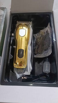ماكينة حلاقة • جديدة • مستعملة