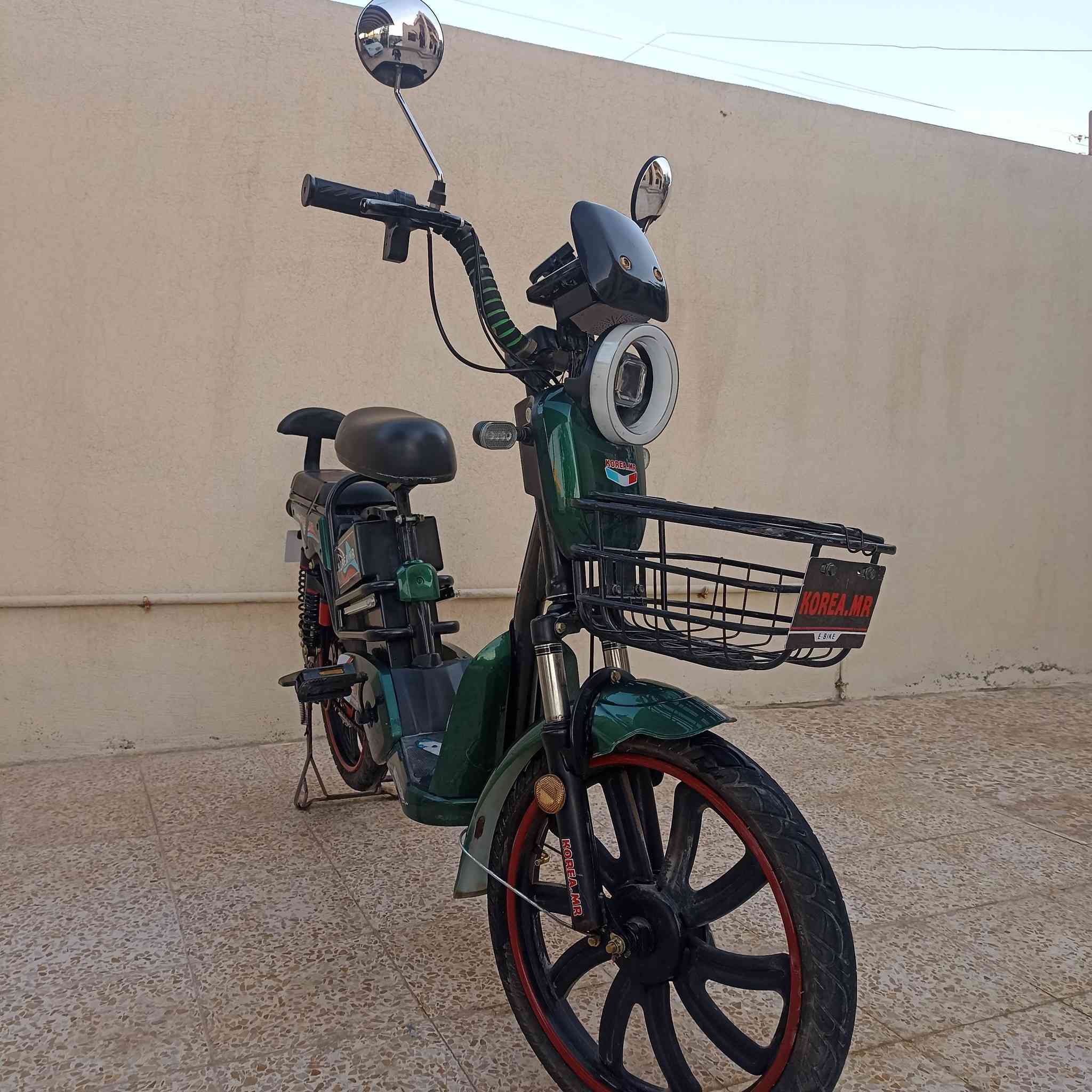 السلام عليكم مطور شحن للبيع موديل 2024 شرط نضيف كم في الصور كوري ام ار. لايت زنون اشاير وقوف. اشاير يمين يسار  كلشي شغال مايعوز اي غرض اخو الجديد سعرو 375الف. وبي مجال بسيط مكاني ناحيه القياره


**إذا كنت صاحب هذا الإعلان وتريد حذفه لأي سبب، رجاءا أرسل رسالة إلى الدعم الفني**