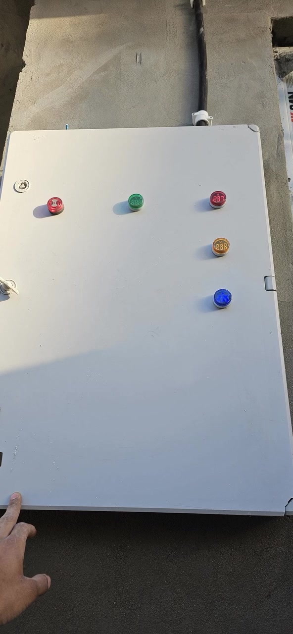 محمود سيف للتأسيسات الكهربائيه 
منازل _مجمعات محلات _👷🏠⚡️💡🪛⚠️🔴
أعمالنا مستمره _بجوده_ واناقه 
***********
