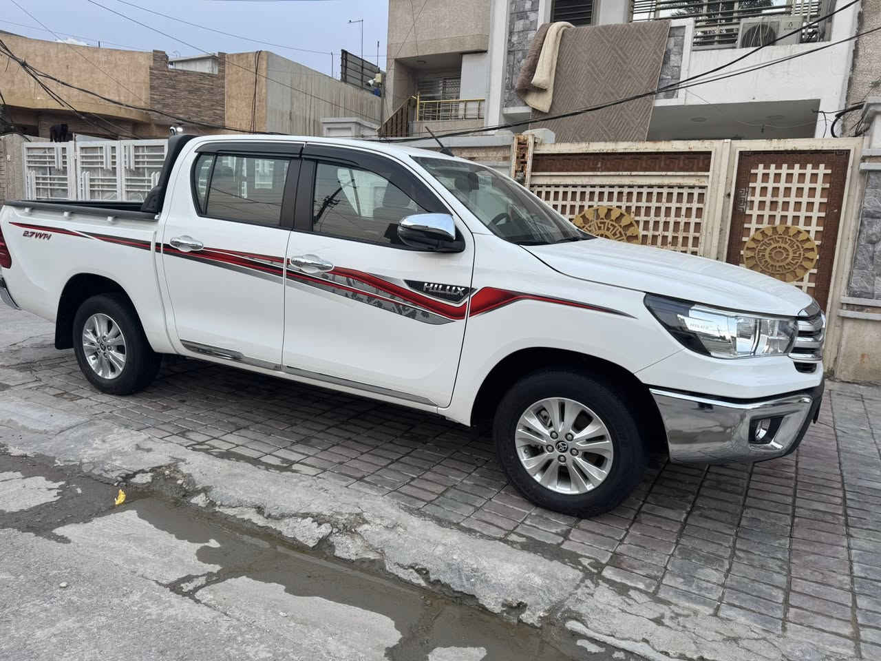 السلام عليكم بيكم هيلوكس مديل 2025 زيرو ماشيه 5. لف كفاله عامه ساز فول مواصفات مكانها بغداد لمشتل ميايل *********** رقم بغداد لسعر 300 مواصفات شاحن تبريد بلكشنات مري شفط بصمه
