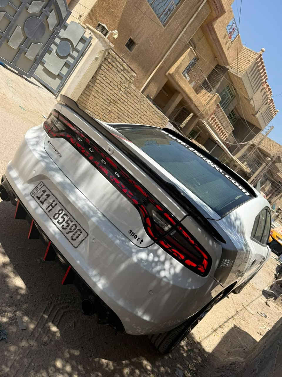​🚗 دوج جارجر 2018 للبيع (بغداد) 🚗
المواصفات والتفاصيل:

​الموديل: 2018.

​الوضعية: مجنبزة بالكامل وجاهزة، دينار واحد ما تصرف عليها.

​التحويل: مضمون بشرط التحويل (رقم بغداد).

​حالة البدي: بيها تبديل بيبان اثنين فقط، وباقي السيارة مكفولة.

​الفحص: ترايها زيرو، تعال وافحص وين ما يعجبك.

​🌟 والعافية على الي ياخذها.. سيارة مال مستخدم وجاهزة من كلشي.

​💰 السعر:

​179 ورقة (17,900$)

​📞 للاستفسار والتواصل:

​واتساب أو اتصال مباشر على الرقم: *********** (+9647827293748)
