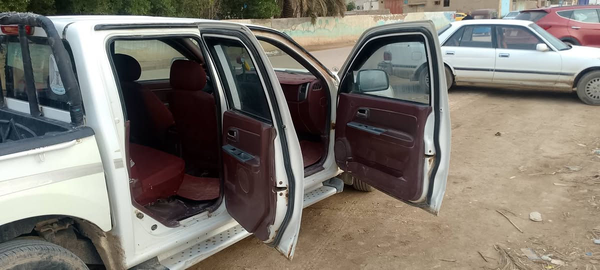 السلام عليكم سياره كريت ويل للبيع
ميديل 14 رقم ذي قار دولي بسمي مكفوله كفاله عامه تبريد كير اوتماتيك محرك بلاد مكان السياره ذي قار قضاء النصر رقم الهاتف ***********
