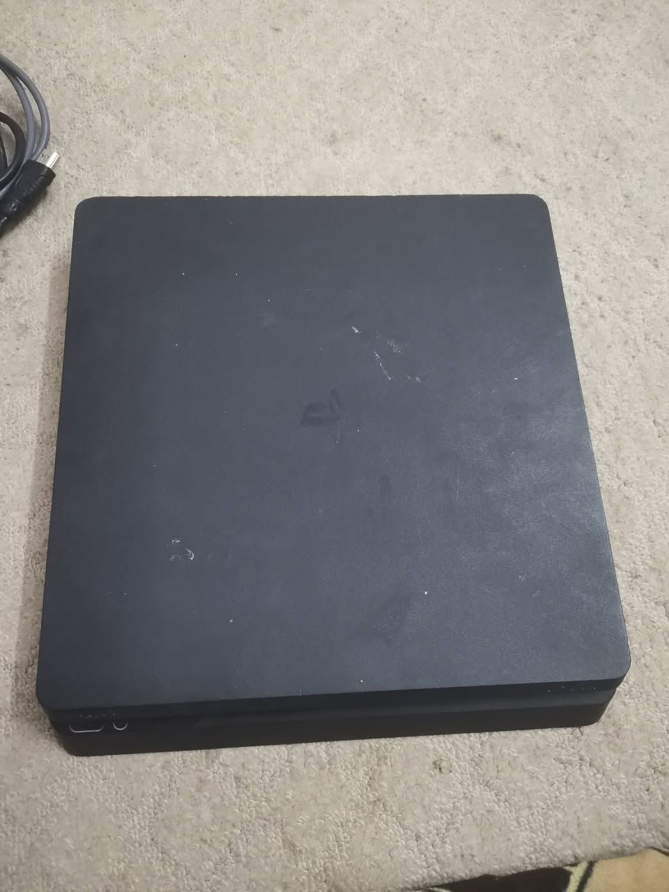 السلام عليكم
بلي ٤ سلم 💥💫

اونلاين تكدر تشغل يوتيوب وتكدر تلعب مع اصدقائك🌹
نظام ١٣.٠٤
كامل ملحقات عدا الكارتون 🌸💖

واير HD 💥

واير تشغيل 👍

مفتوح لغرض التنظيف فقط فقط 💝

يدتين وياه اصلي وتجاري ( التجاري بيها عطل ال L1 L2 عاطلات والمربع مرات ميتشغل بس اليده تشتغل وتعتبر افضل نوعيه تجاري 💖

الهارد نص تيرا 💗

وياه ٣ أقراص قويات كلش 💫.

Gta5🌷

PES 2018💓

God of War 4💥

 بس الأقراص ب ٥٠ صارن عليه ❤️

السعر ٢٠٠ وبي مجال للطيبين 💕

او مراوس ب بلي ٣ واخذ فرق ❣️

مكاني نجف ماعندي توصيل ❤️


**إذا كنت صاحب هذا الإعلان وتريد حذفه لأي سبب، رجاءا أرسل رسالة إلى الدعم الفني**