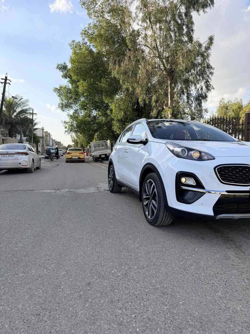 كيا سبورتاج موديل 2019 شكل 2020. رقم بغداد ماشية 
37 ألف حقيقي. مواصفات: بصمة. كشنات كهرباء. هاند بريك بصمة. التبريد مناخين منفصلات. مانع انزلاق. مانع انحدار. حساسات امامي خلفي. مرايات جانبية طي كهرباء. إشارة بالمرايات. مراية داخلية اوتو دم. لد نهاري. كشافات. اوتو هولد. 3 أنظمة قيادة. تحكمات ستيرن جهتين. كروز سرعة. سبير المقدس غير مستخدم. الأرضية مغلفة. تخم تاير جديد. باتري جديد. ملاحظة: بيها باب السائق وباب الخلفي الأيمن بارد. وبارد باب السكن بسيط
السعر 182 
. ***********
***********
