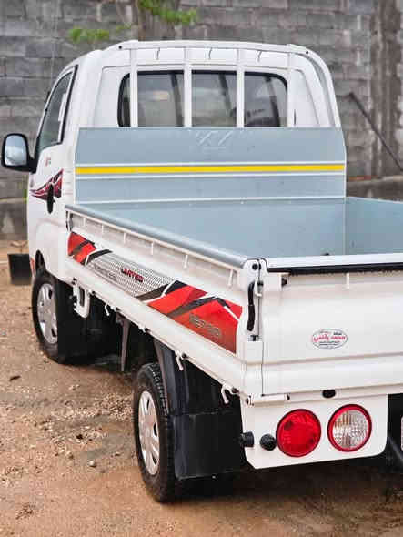 كيا 2025
ضمان الشركه الدولية 

ماشيه ٤٠٠٠ فقط

شاشه وكامره وحساس

بدي مغلف كوري اصلي 

مكاني كربلاء 

رقم السيارة كربلاء

170$ وبيها مجال كلش قليل 

***********
