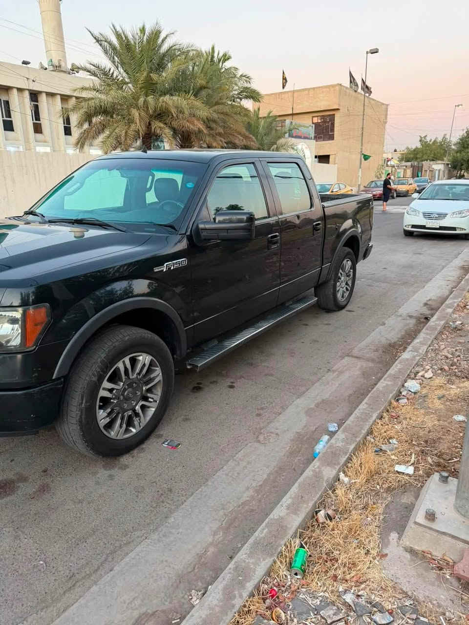 فورد F150
8سلندر 5000 
مواصفات FX لفول
فتحه سقف
كير طرح
رقم مميز
سياره بلحقيقه احلى تعال شوف وتدلل
بعد بيهه هواي مواصفات
السعر 130 وبيهه مجال 

مكانهه شارع فلسطين قري نادي التركمان

***********
