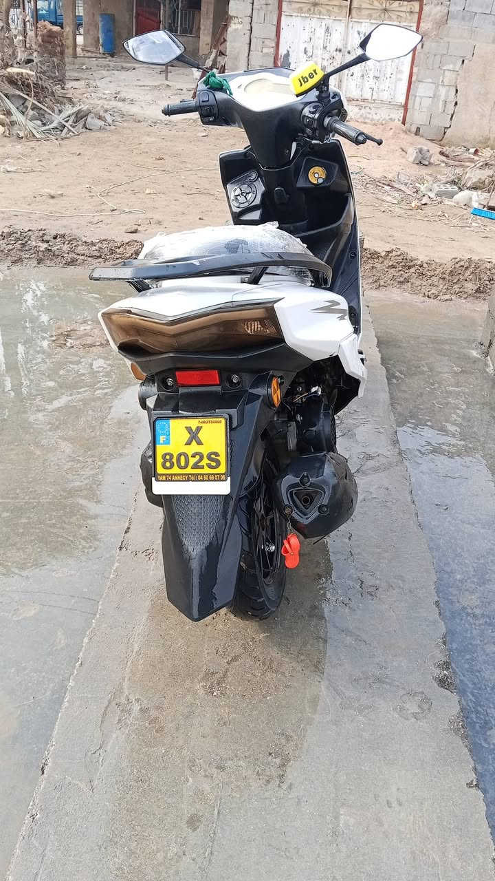 سكنس للبيع مكفول كفاله عامه من كلشي برغي ما مفتوح بيهه الدراجه مال جناي السعر 500وبيهه مجال اتصل على الرقم   مجال اتصل على الرقم ‏‪0782 879 9307‬‏
او مراوس بوليس او ماكس
