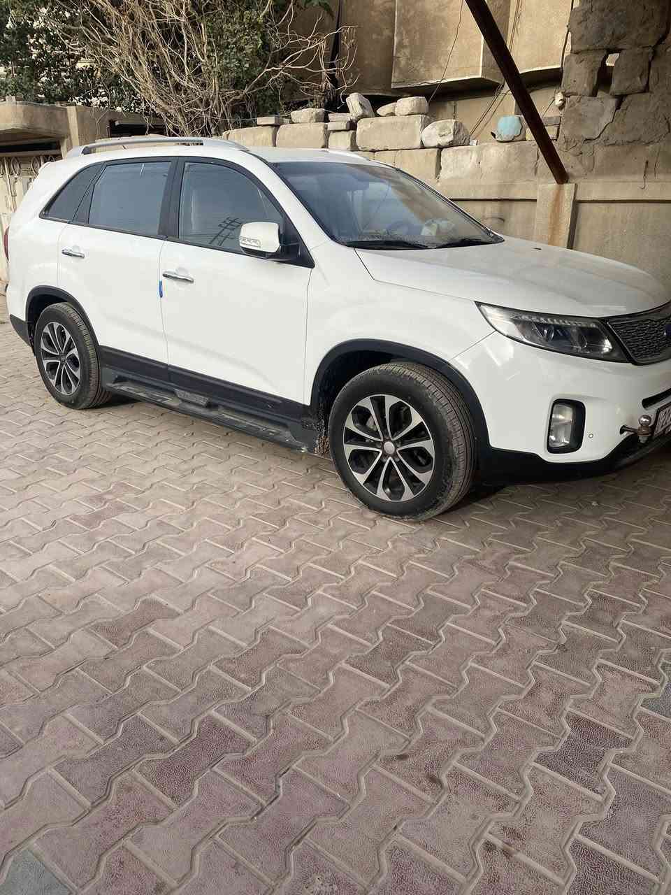 السلام عليكم...سورنتو أربيل موديل ٢٠١٤
المواصفات  ٤سلندر خليجي ٢٤٠٠حجم المحرك 
7 راكب تبريد 3 قطع سنويه ورقم جدد 
كفاله عامه
العنوان كربلاء الهنديه 
***********
السعر 168@
