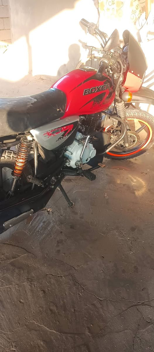 سلام عليكم دراجه بوكسر هندي فحل موديل 2022 دراجه رقم بصره ابسمي دراجه حلوه ونضيف كلش وناعمه بس مجرد بيه خيط تبخير والباقي جاهزه من كلشي كهربائيات كله شغاله السعر 2100 وبيه مجال قليل كلش مكان دراجه البصره القرنه الثغر ***********
