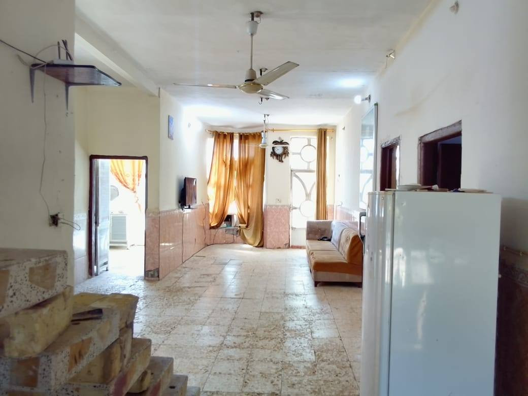 🏠 دار للبيع طابو زراعي سند ٢٥ بسعر مناسب بداية نزلت الدروع 
مساحة الكلية 235 مساحة البناء 170

استقبال 11 شيلمانه 

الصالة13 شيلمانه 

غرفتين نوم 4×5

مطبخ 4×4

مجمع صحيات داخلي وخارجي 

أرضية كاشي بيبان صاج 

للاستفسار مراجعة مكتب عالم العقار في الجمعية مقابل الإطفاء او الاتصال

***********

***********

 #عندك_عقار_للبيع_فقط_راسلنا_اواتصل

