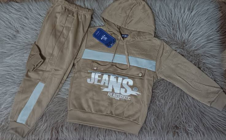 تراك ولادي بهاري متوفر ب لونين
يلبس من عمر  سنه لحد  عمر ٤ سنوات
السعر  ٤ الاف
يتوفر توصيل داخل بلد ١٠٠٠ فقط
@إشارة


**إذا كنت صاحب هذا الإعلان وتريد حذفه لأي سبب، رجاءا أرسل رسالة إلى الدعم الفني**