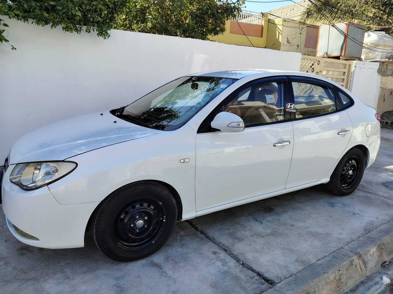 افانتي 2009 رقم بغداد انكليزي بسمي
مري شفط و تدفئة كشنات واشاير 
كير ومحرك خير من الله
تخم تاير جدد

تبريد ثلج و تدفئة خير من الله
كهربائيات كاملة
صدر امامي وخلفي جديد
سونار بل منشور
السعر 98 وبيها مجال 
العنوان ديالى بلدروز
***********
