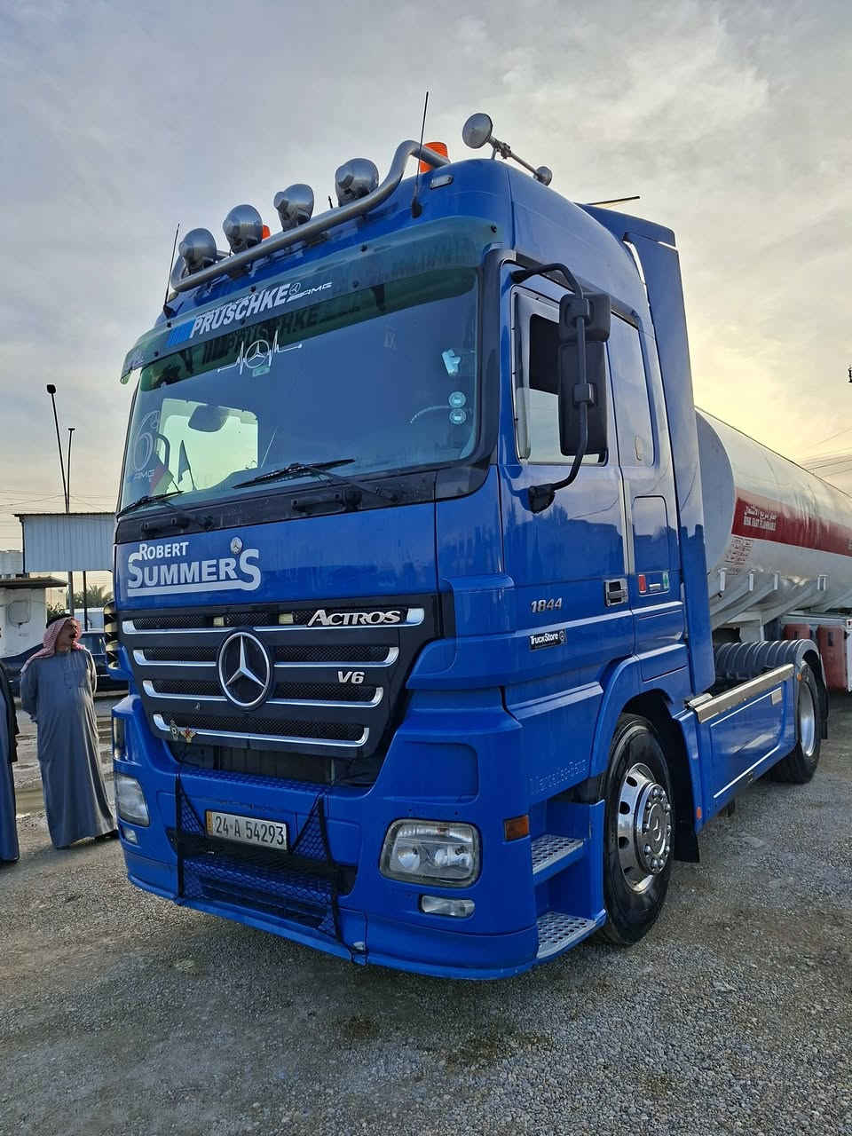 مرسيدس اكتروس موديل 2006 رقم دهوك الحجم 1844 سياره روتايجر صاروخ سياره كفاله تانك 2016 موصل العنوان الانبار الرمادي رقم الهاتف*********** طونات جي بي اس كامله السياره
