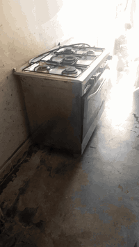 طباخ نضيف جدا للبيع بشرط
***********
