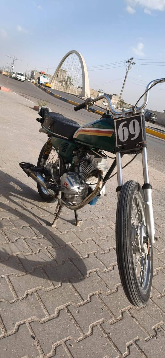 سلام عليكم دراجه ايراني البيع دوات تعمير كله جديد شاصيه نامه الصلي مديل شاصي 2021 محرك رابيدو الخوين الصلي مكان البصره ابو خصيب رقم هاتف ***********
