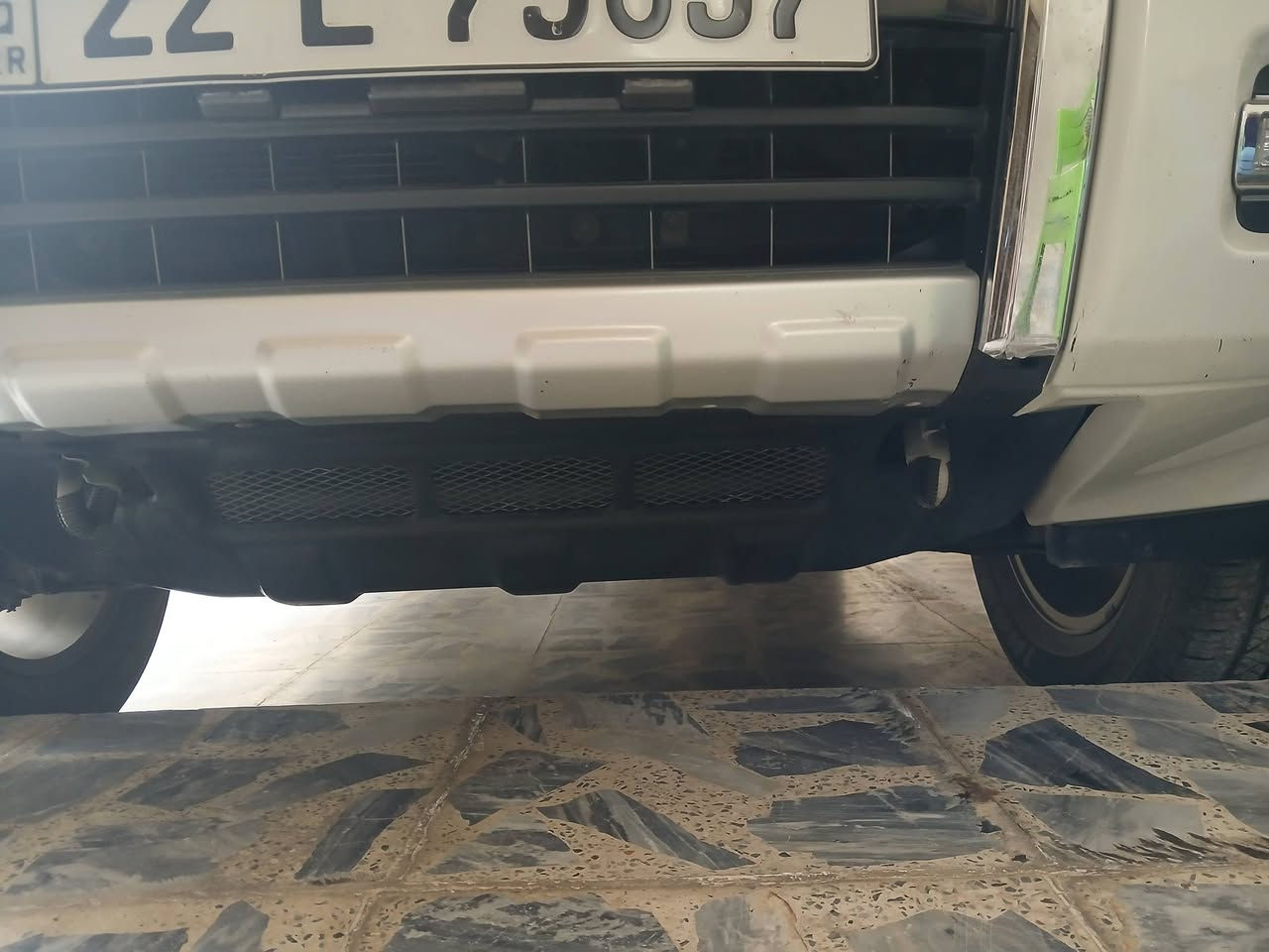 M20
3800 6s 
56km 
انجليزي الذهبية المرغوب بلادي شركة فول مواصفات عدا السقف بأسمي أربيل المواصفات 
١ كشنات جلد كهرباء 
٢ زراكات لايت ثلاجة دمام 
٣ تبريد ثلج ٣قطع ٧راكب 
٤ غرفة نظيفه جدا 
٥ تحكم ستيرا شاشة حساسات كامرة 
٦ إطارات بالنايلون 
سونار أبيض 
٧ مكينة صدر كلو تمام الحمدلله 
٨ الذهبية المرغوب بلادي شركة 
٩ سبير مانازل 
١٠،،أي استفسار بخصوص السيارة 🚗 ***********
