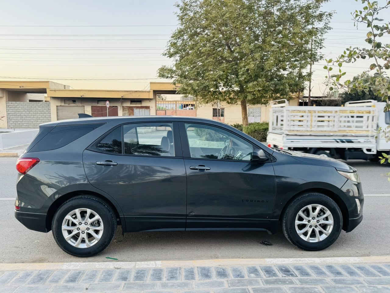 السلام عليكم
كوينكس 2021 وارد امريكي حادث كلش بسيط شويه بارد رقم بابل 

سياره كلش جديده كشن كهربائي تحديد مسار مثبت سرعه وباقي المواصفات المعروفه 

سعرها 135$ بيها مجال 

***********
