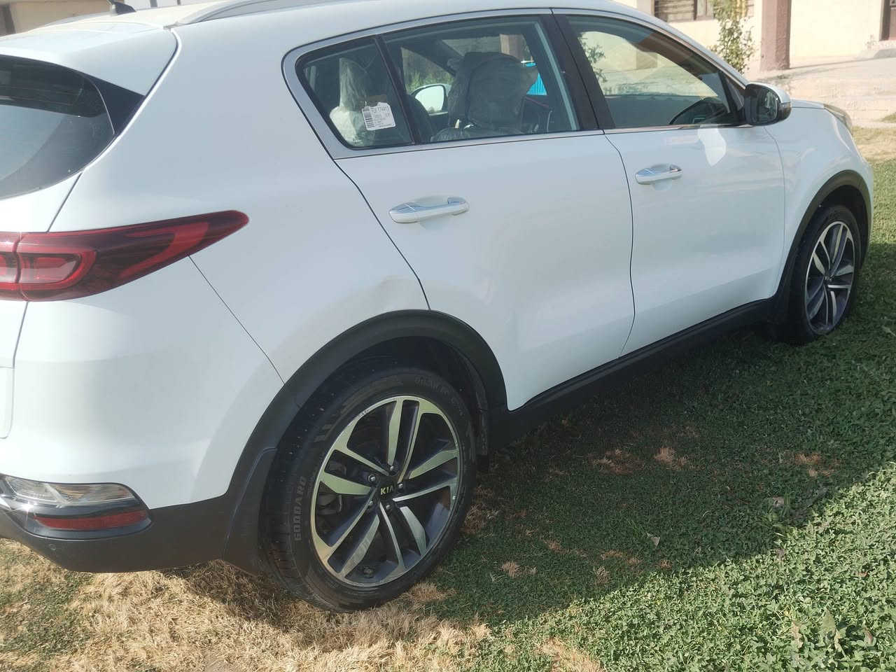 سياره سبورتج موديل ٢٠١٩ مكفوله كفاله عامه ماشيه ٧٦ الاستفسار الإتصال على الرقم ***********
