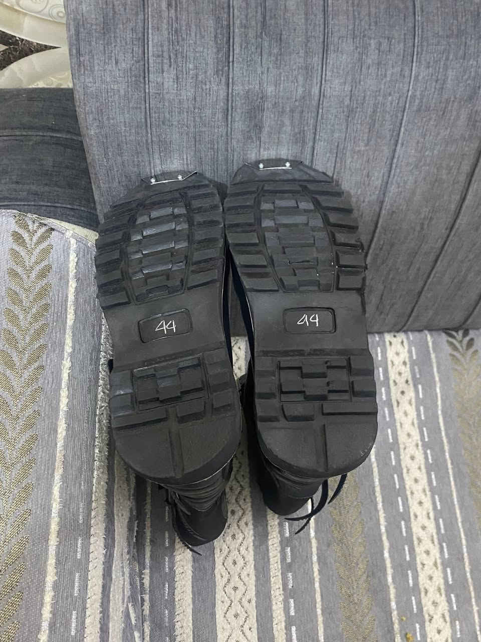 للبيع جديد وغير ومستعمل قياس ٤٤
السعر 55 الف 
***********
