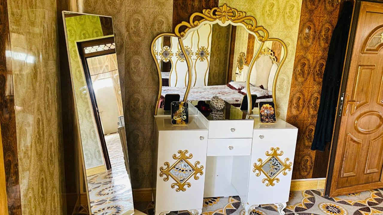 غرفه نوم تركي مستخدمه شي قليل المكان قريه الذيبانيه
السعر 650 مكلف بالنشر
***********
