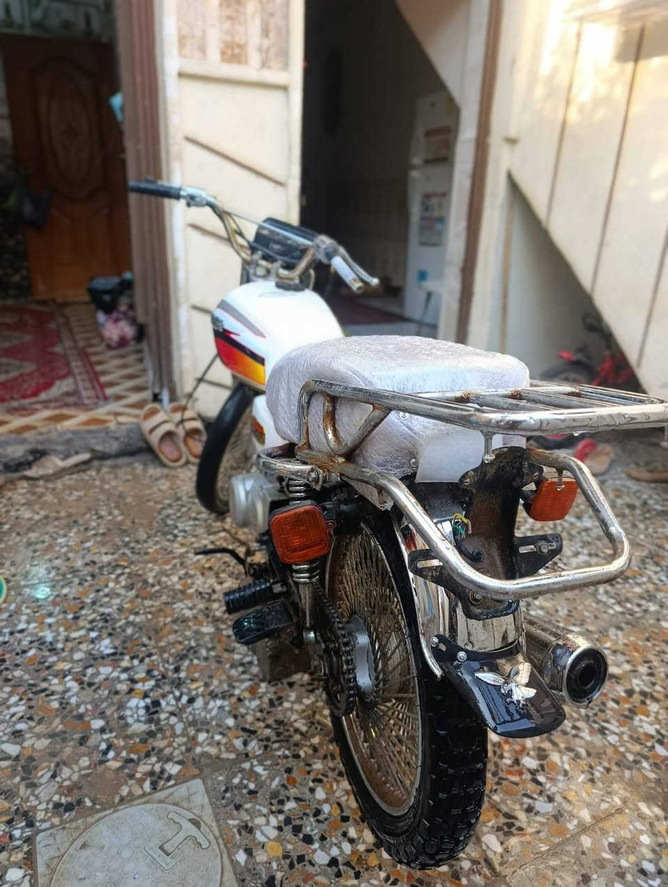 دراجه تايكر اوراق اصولي بيه خيط تبخير نقصه بس باتري و جاملغ امامي و اشاير امامي كامله مكمله موديل 2020 مكاني بابل حله شارع ٨٠ ع طريق كربله
السعر 400 و بيه مجال حگ الجيه للأستفسار 
***********. متوفر واتساب
