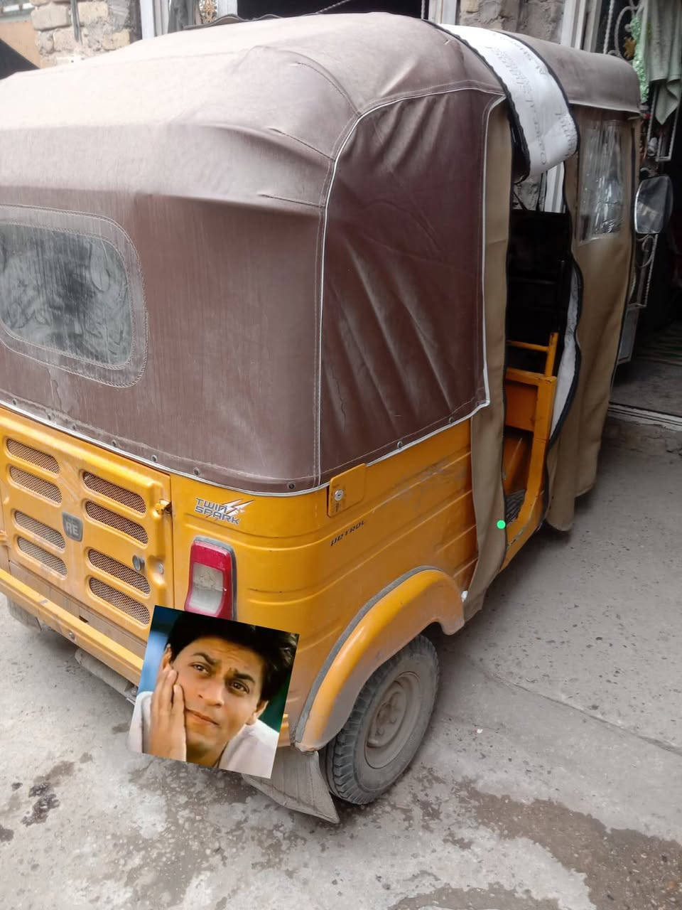 سلام عليكم
تكتك للبيع 2018مصبوغه عام بدون اي تبديل تخم تايرات كهربائيات شغاله رقم انكليزي عندي بس لويل يحمه المكان بغداد الحبيبية السعر 6مليون وبيهه مجال بيع مستعجل اتصال فقط ***********
