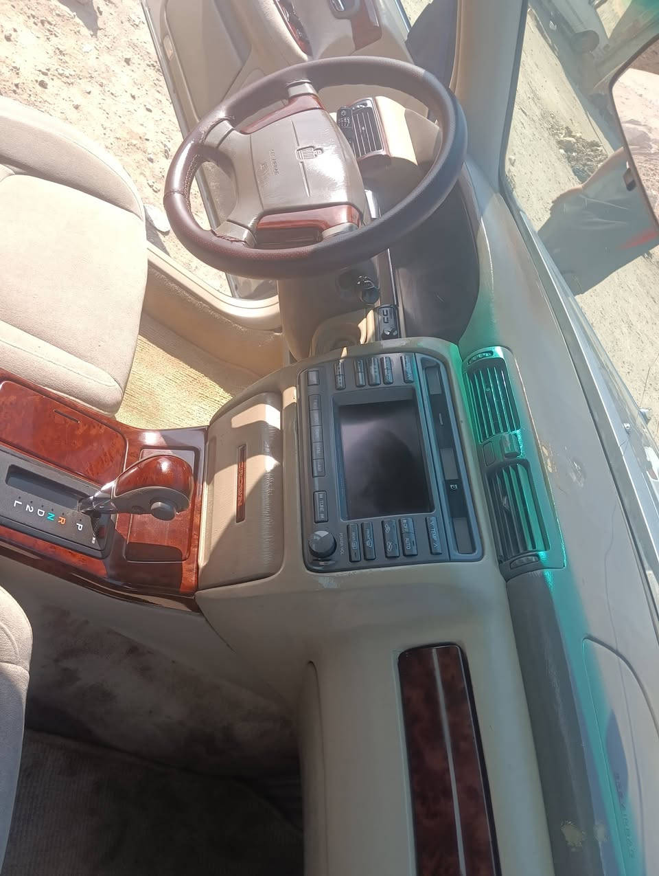 سلام عليكم سياره ادوات ادوات بيه كصه قماره ملكه كله شغاله خير من الله كير مكينه كله كفاله ماعد الكصه اي نقص مابيه سعر33 وبيه مجال الشراي مكان نلصريه شطره *********** هذا رقمي
