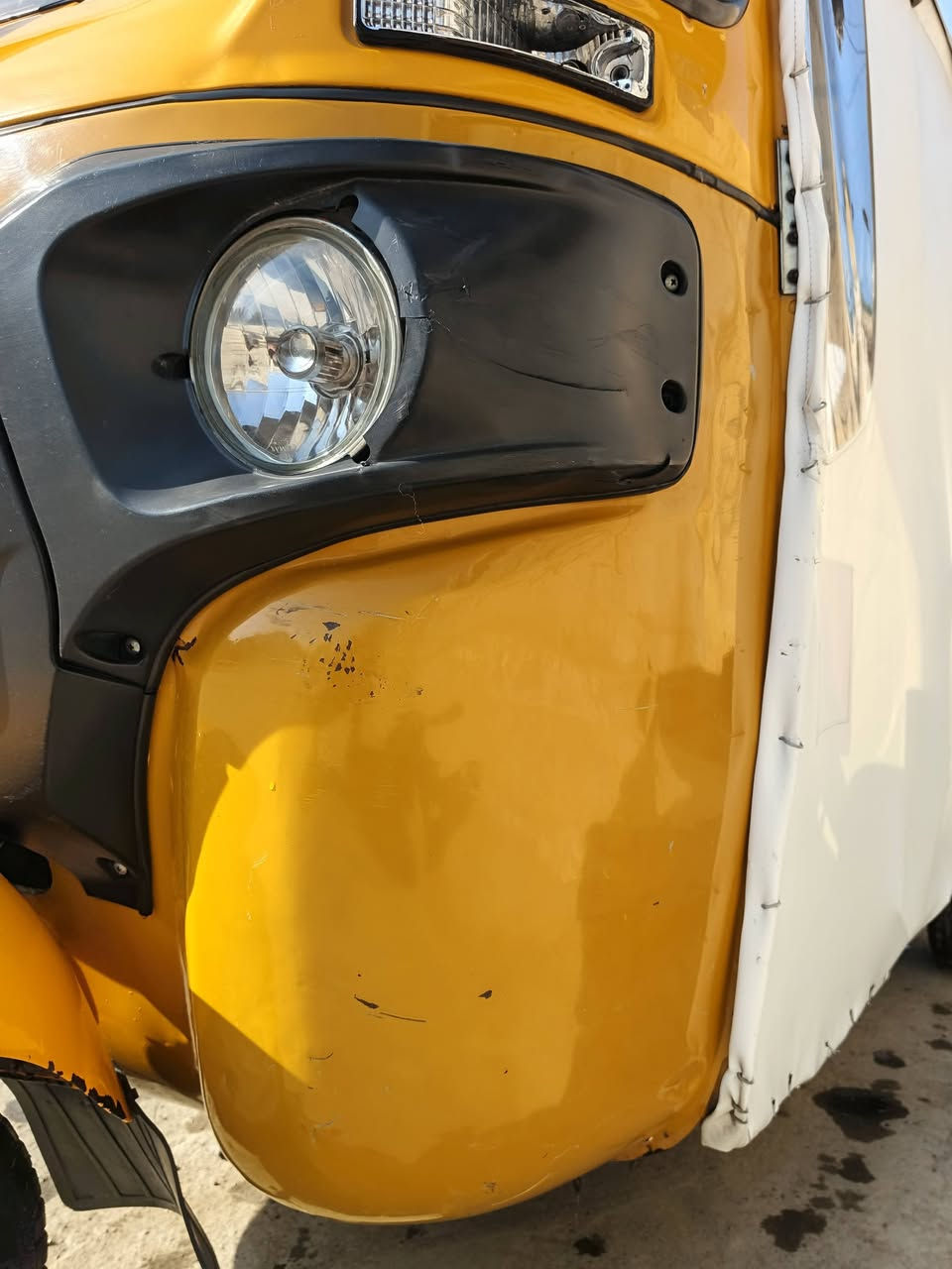 السلام عليكم تكتك بلاديه بيه صبغ بس الصفحه فقط بدون رقم بغداد تحويل ثاني يوم ضربه كلها بلاديه مكاني بغداد الشعب السعر6400 وبيه مجال للطيببن رقم الهاتف***********
