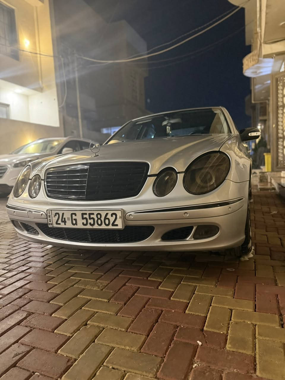 للبيع او مراوس $110 قفل قفل
مارسيدس موديل 2002 e320 محرك 6 فول مواصفات فتحه حساسات مري قلاب سياره كلشي مناقصه بيها قماره جارده وصبغتها وبيها طخه خفيفه وشاشه بيها ضربه مالتها بس تشتغل بلوتوث وراديو كراسي كهرباء كلشي بيها شغال شرط محرك مكينه ستفسار :***********
