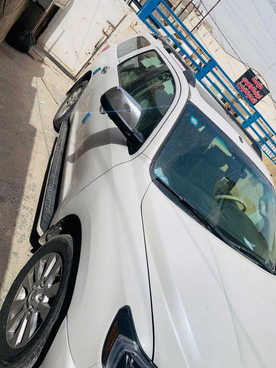 سيكويا موديل ٢٠٠٩ بسمي محرك  كير كهربائية مكفوله بيهه صبغ ٣ قطع رقم بغداد ***********

